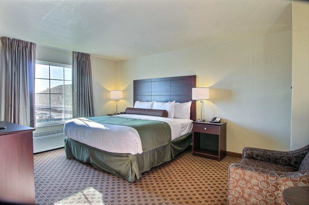 Cobblestone Hotel & Suites - Mccook Exteriér fotografie