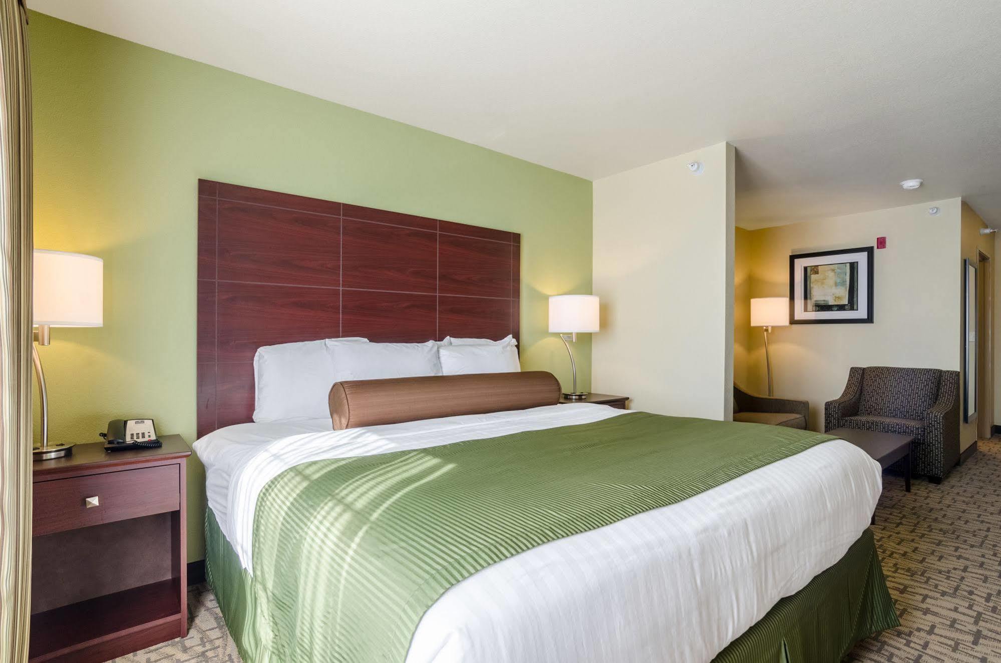 Cobblestone Hotel & Suites - Mccook Exteriér fotografie