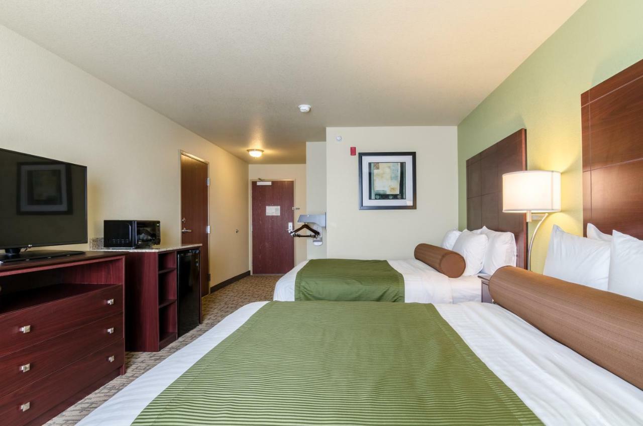 Cobblestone Hotel & Suites - Mccook Exteriér fotografie
