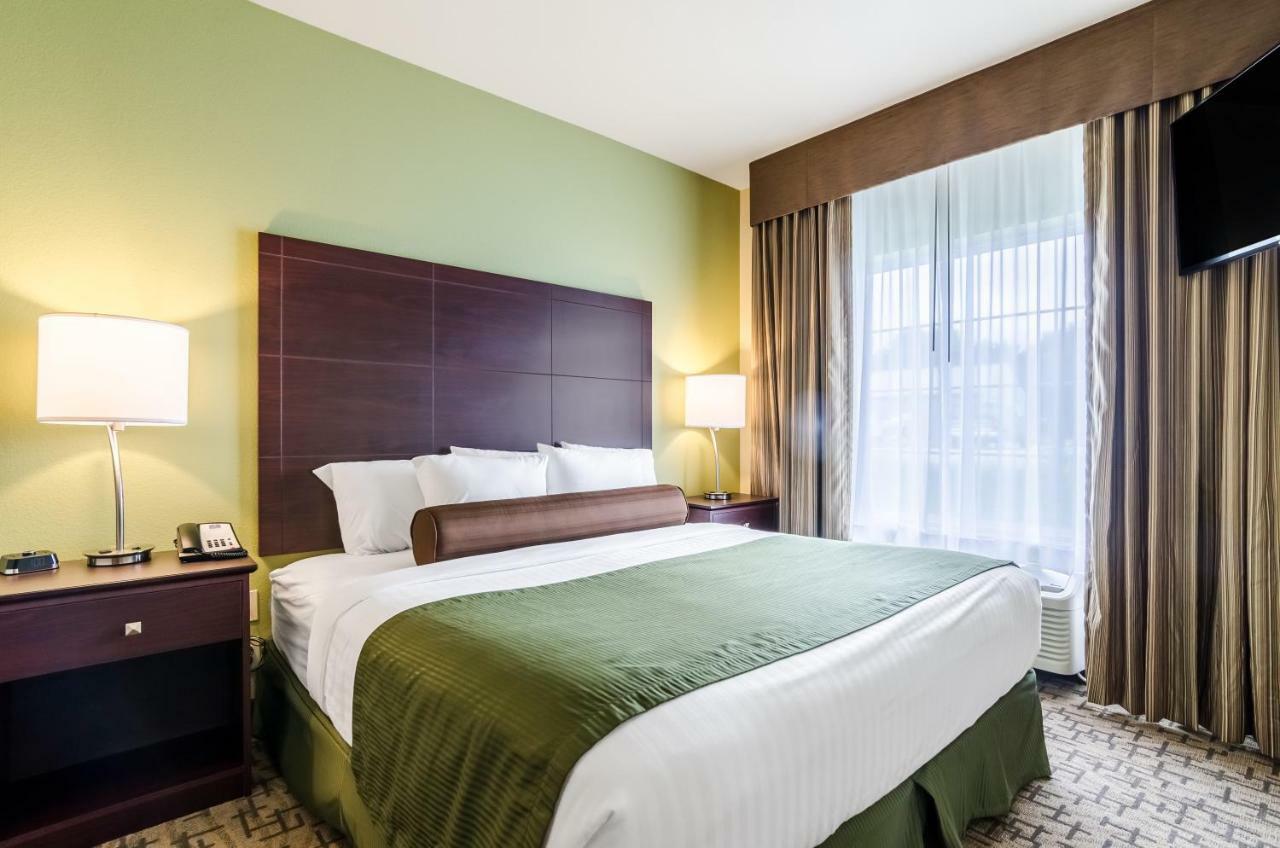 Cobblestone Hotel & Suites - Mccook Exteriér fotografie