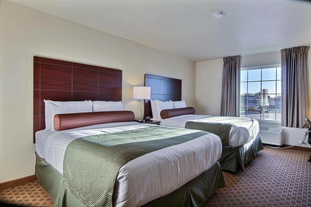 Cobblestone Hotel & Suites - Mccook Exteriér fotografie